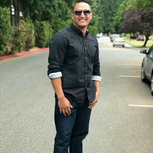 Meet your Posher, Adolfo